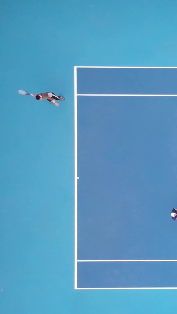 航拍体育比赛网球双打体育健身素材视频的预览图