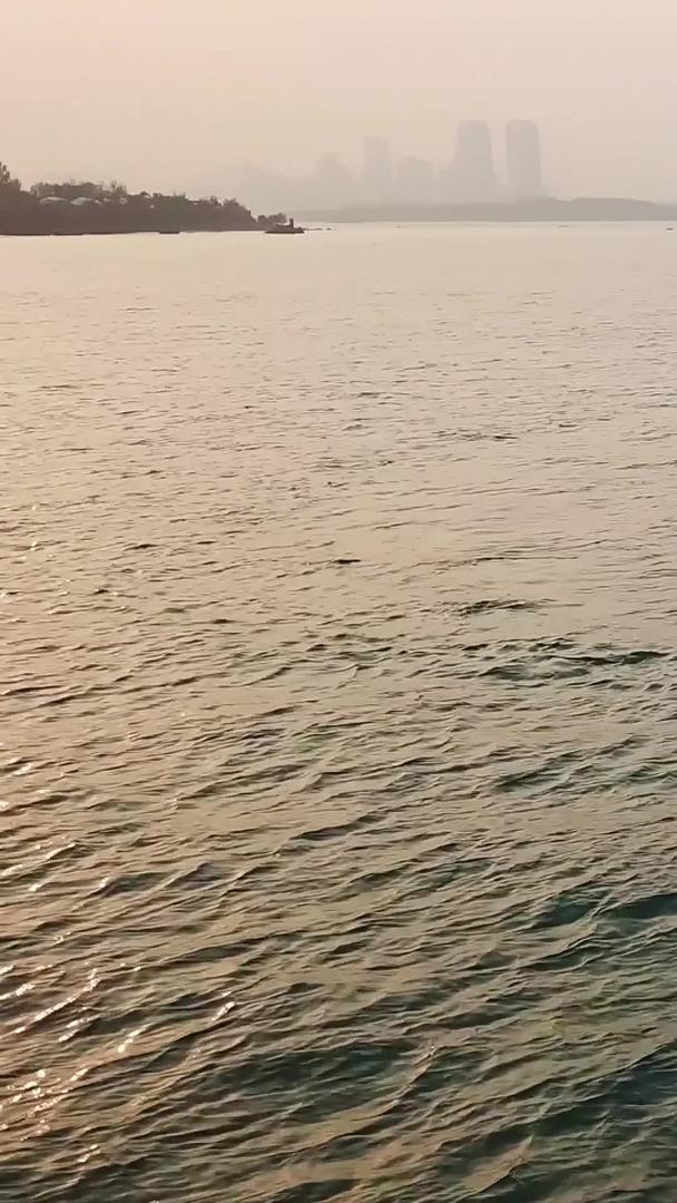 青岛海边皮划艇航拍视频的预览图