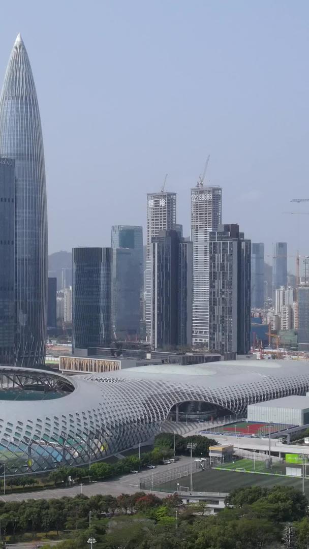 深圳湾CBD航拍高楼视频的预览图