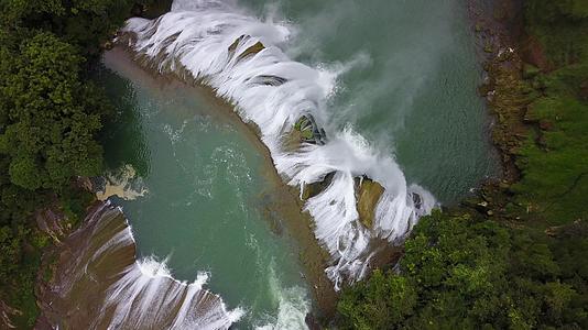 贵州黄果树瀑布航拍视频的预览图