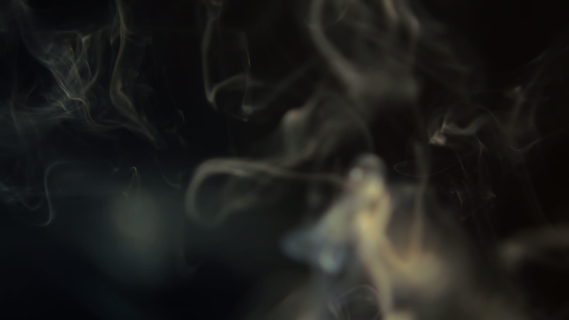 抽象的白烟黑色背景色背景视频的预览图