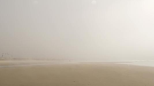 太平洋海岸沿海浓雾和乳白色烟雾含有青雾视频的预览图