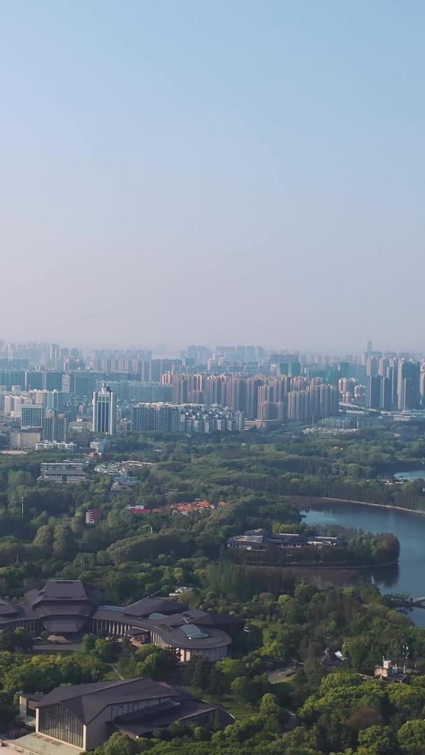 武汉东湖5A级风景区航拍风景城市湖景自然风景素材视频的预览图
