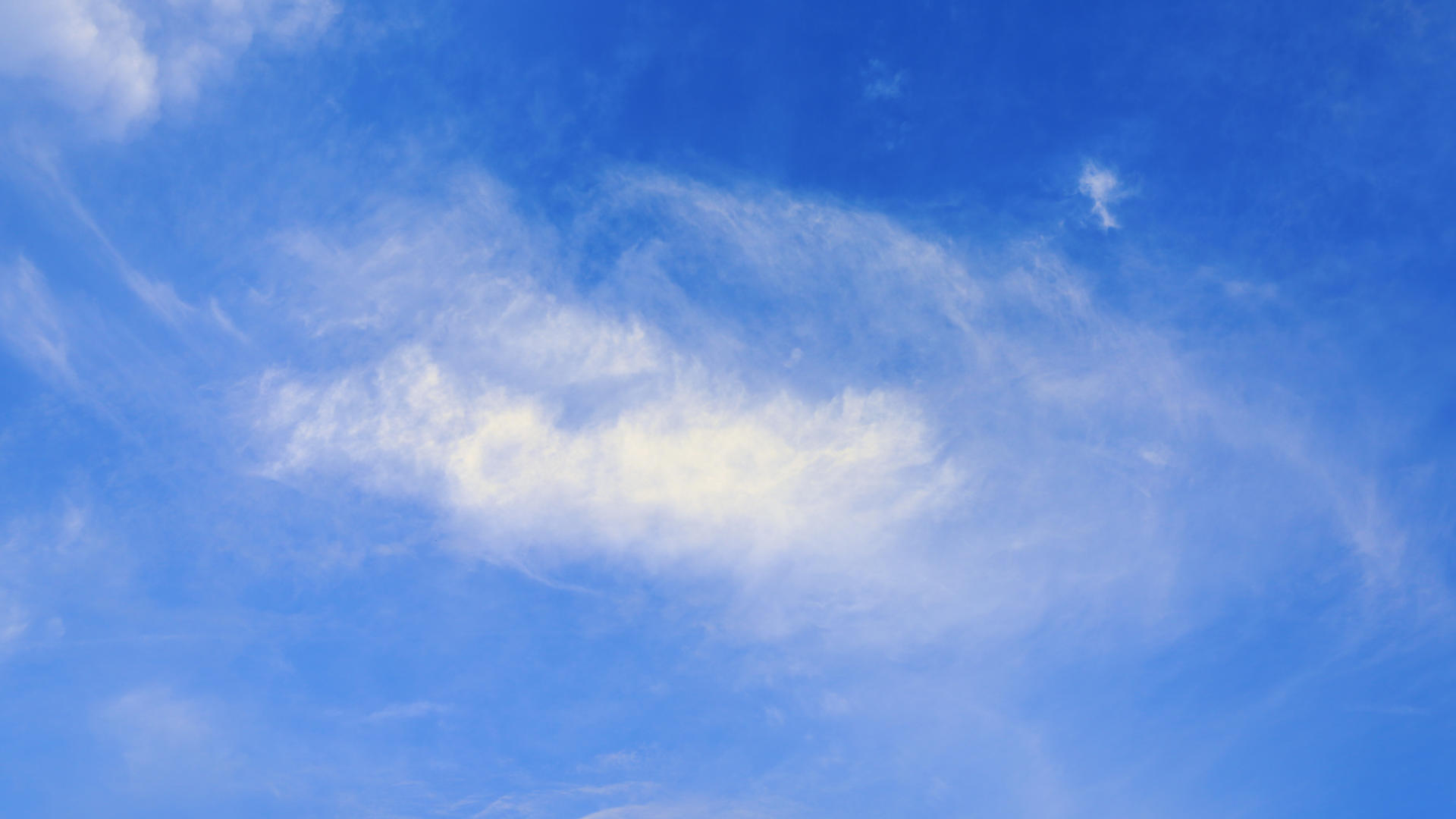 晴空蓝天白云变化4K视频的预览图