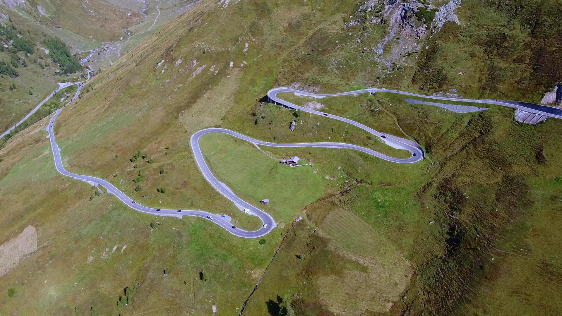 阿尔卑斯山路视频的预览图