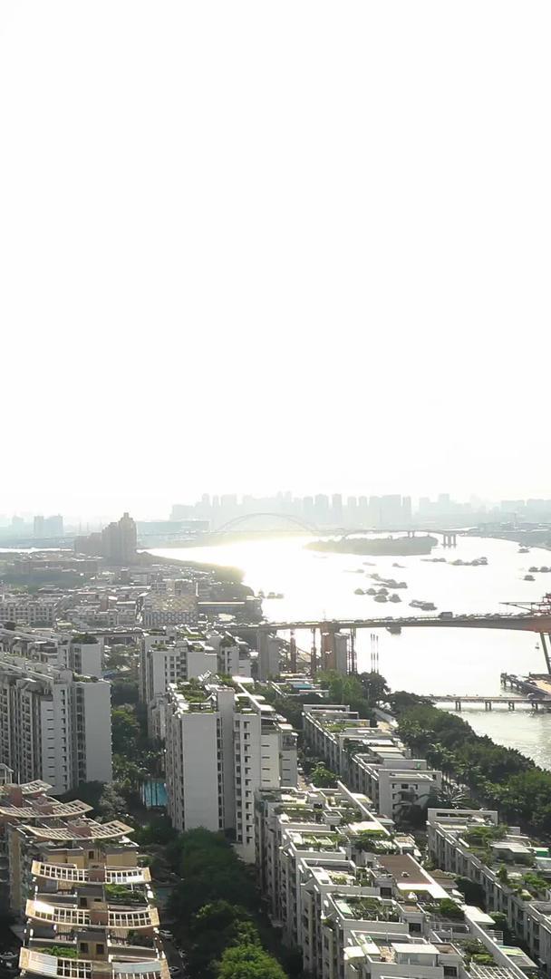 番禺洛溪大桥及广州塔延时航拍视频的预览图