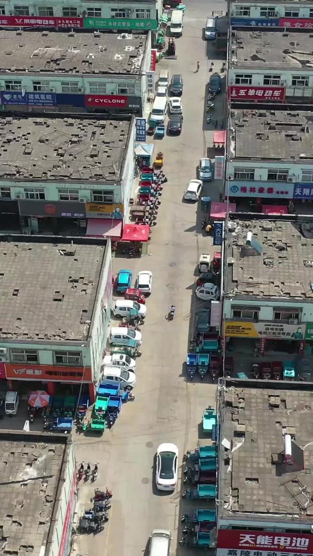 武汉最大的无人机航拍农贸批发市场视频的预览图