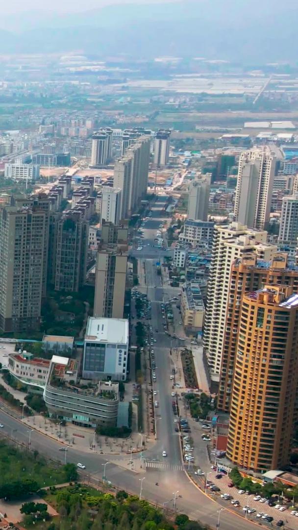 云南玉溪城市航拍风景延时视频视频的预览图