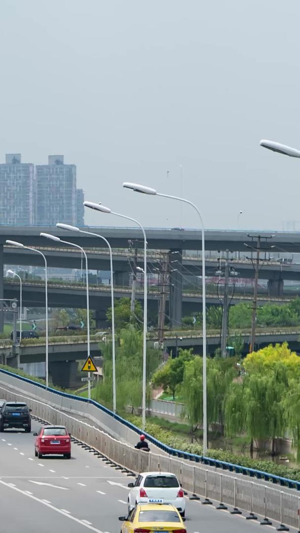 南京高架延时车流视频视频的预览图
