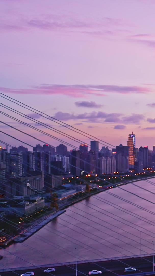 杨浦大桥晚霞航拍视频的预览图
