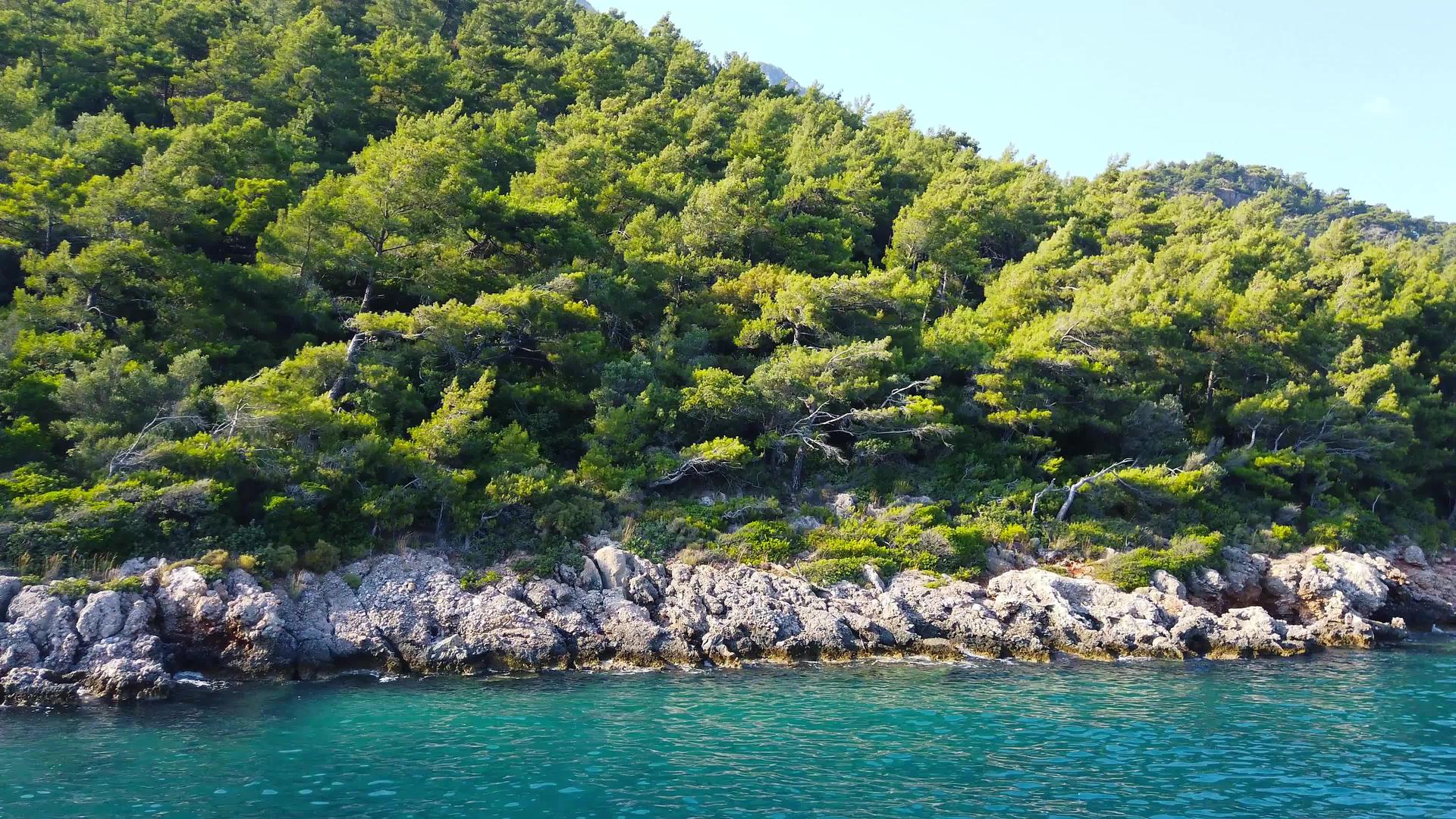 夏天在爱琴海沿岸航行视频的预览图