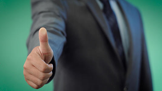 4k大拇指指纹点击商务科技男性视频合成视频的预览图