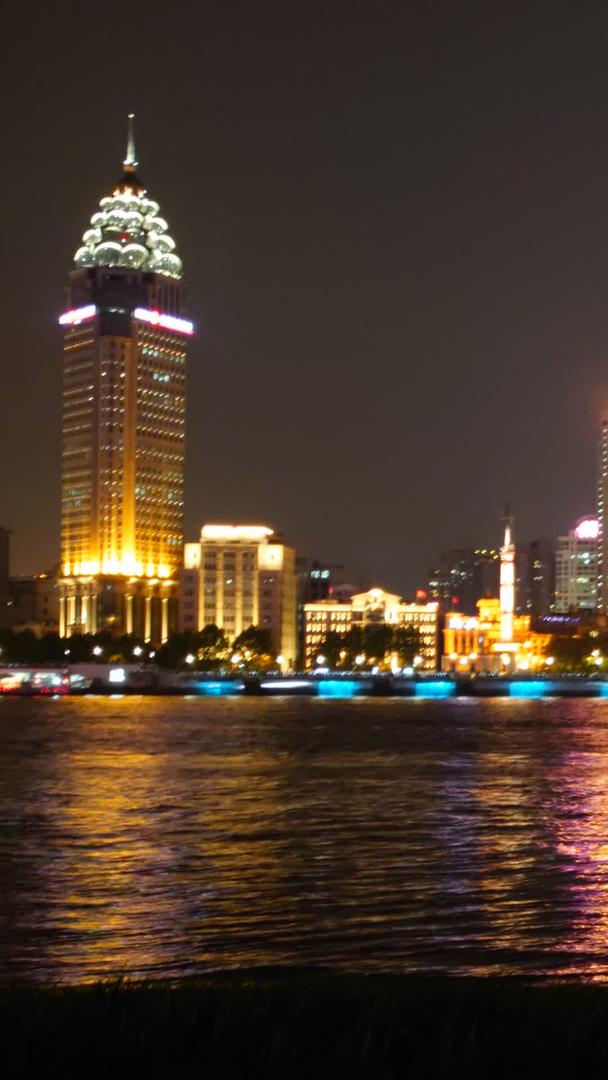 上海黄浦江外滩万国建筑视频的预览图
