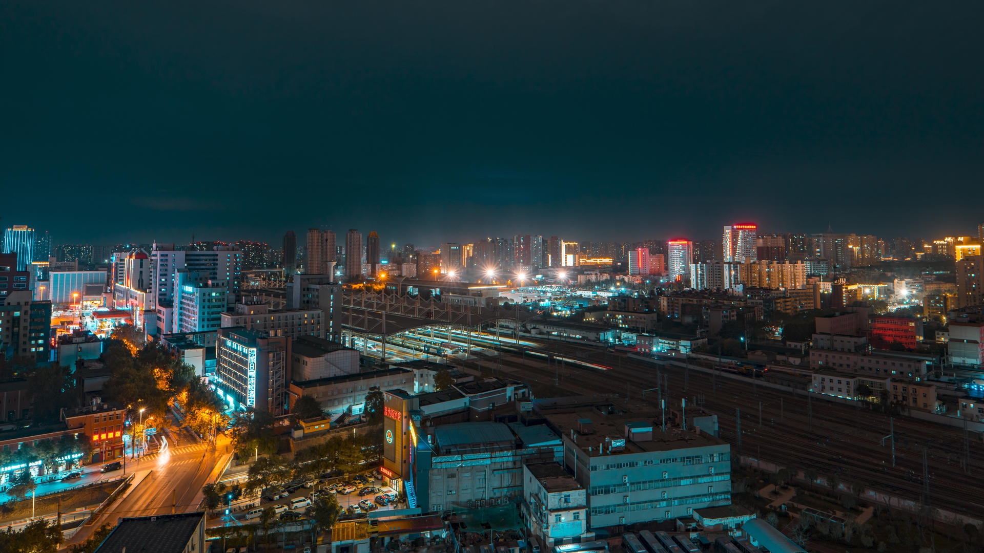 8k延时河南郑州老城区夜景素材视频的预览图