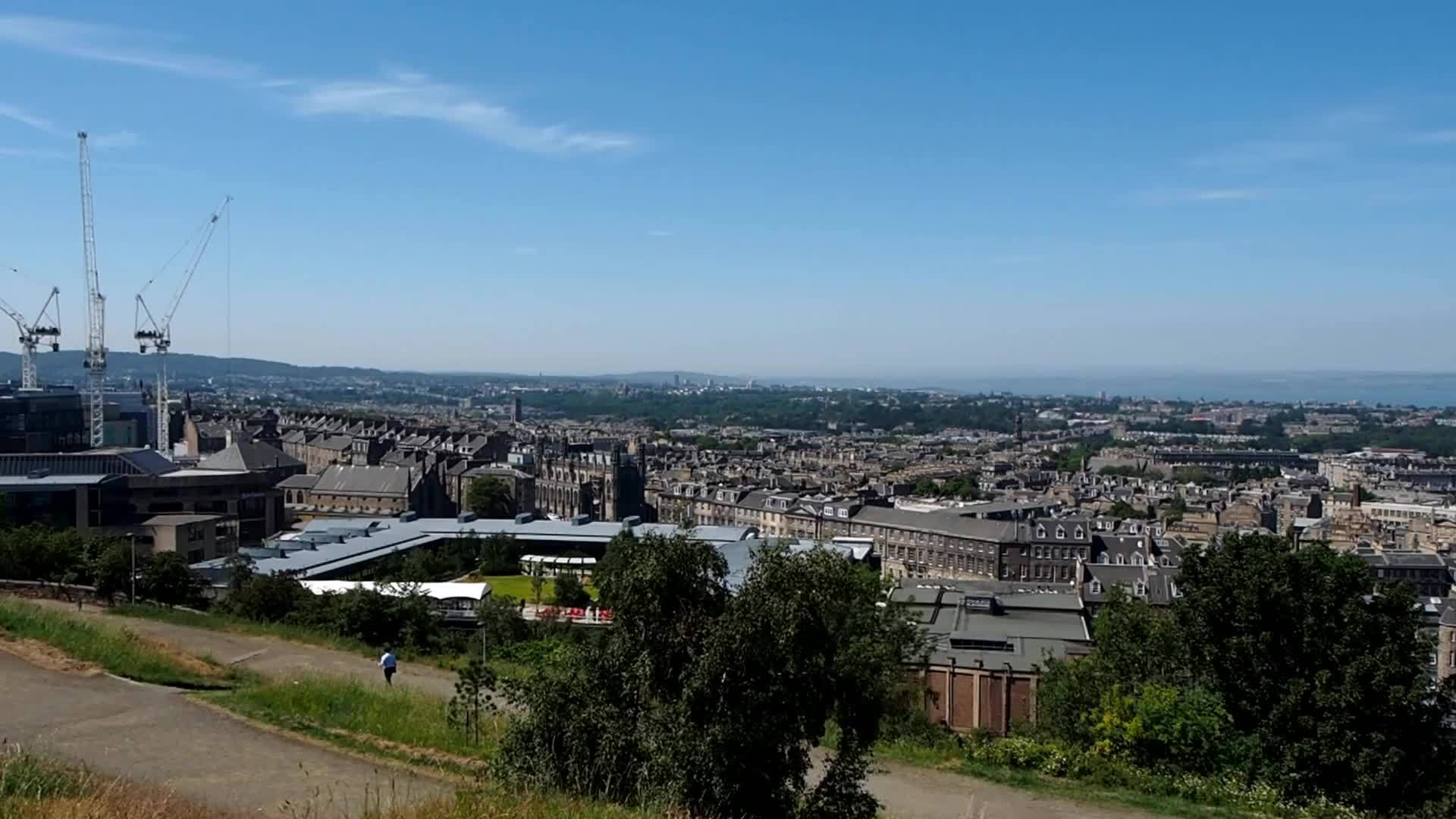 从卡尔顿山可以看到苏格兰埃丁堡视频的预览图