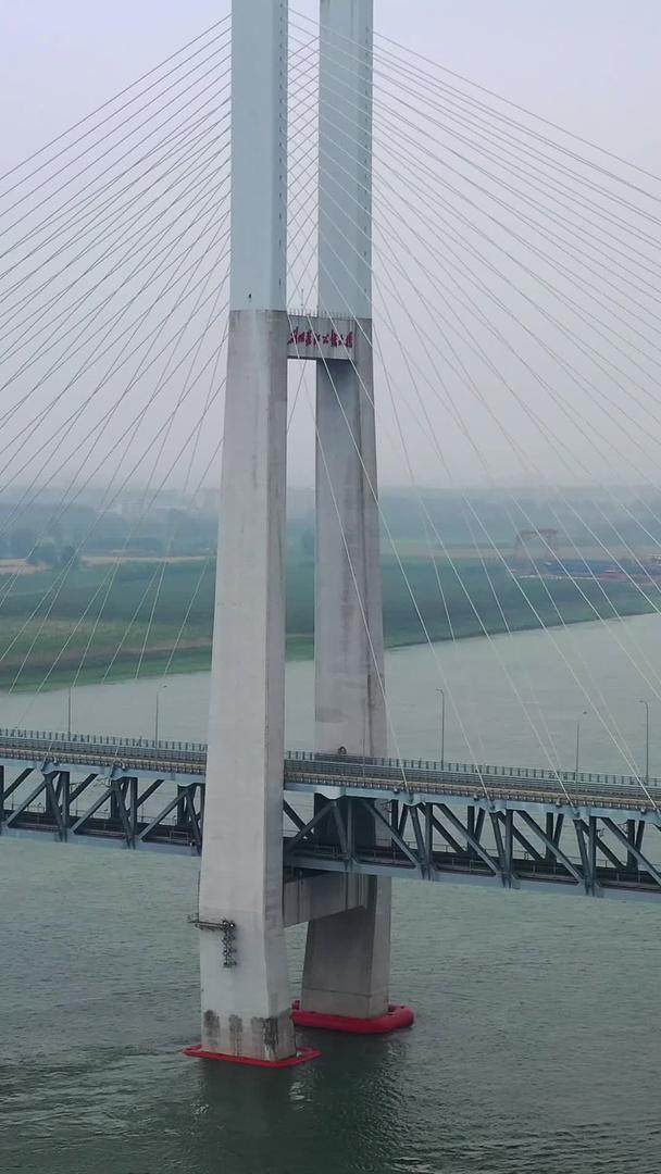 长江公铁大桥湖北荆州长江公铁视频的预览图
