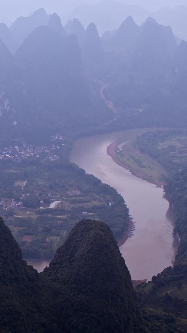 天下航拍桂林山水甲视频的预览图