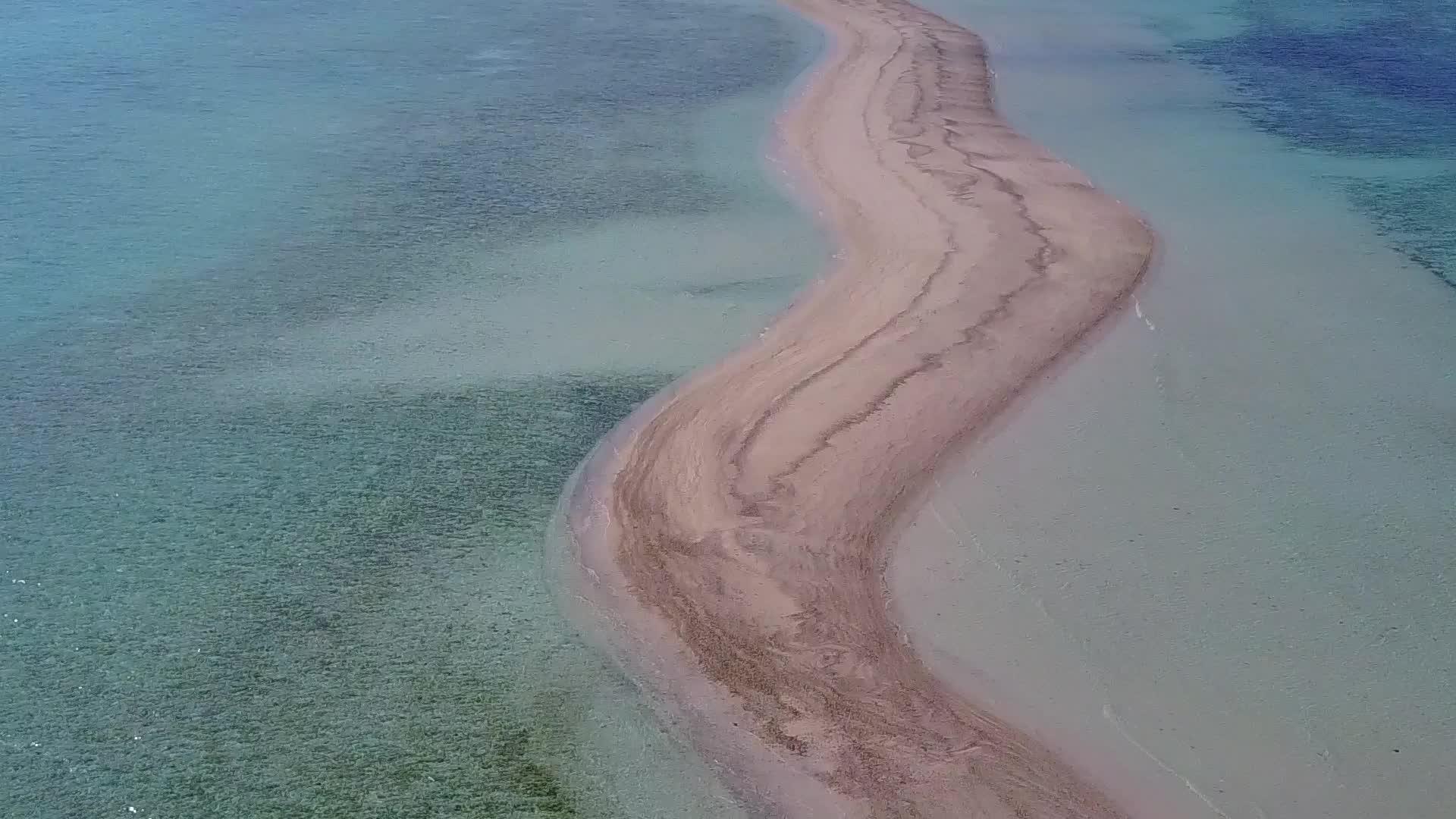 以伊德利奇度假胜地的白色沙滩背景为例视频的预览图