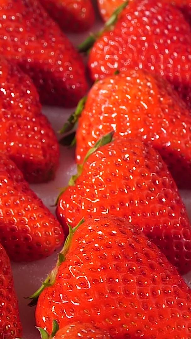 丹东草莓视频的预览图