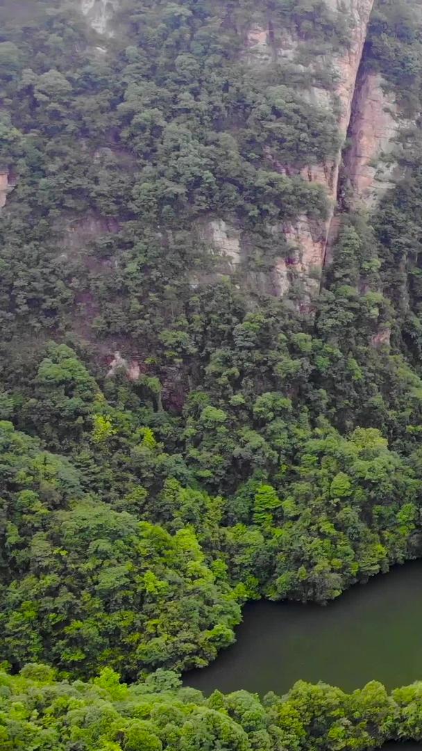 宝峰湖游船航拍视频的预览图