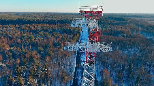 发射塔升起程序能源塔站立工业视频的预览图