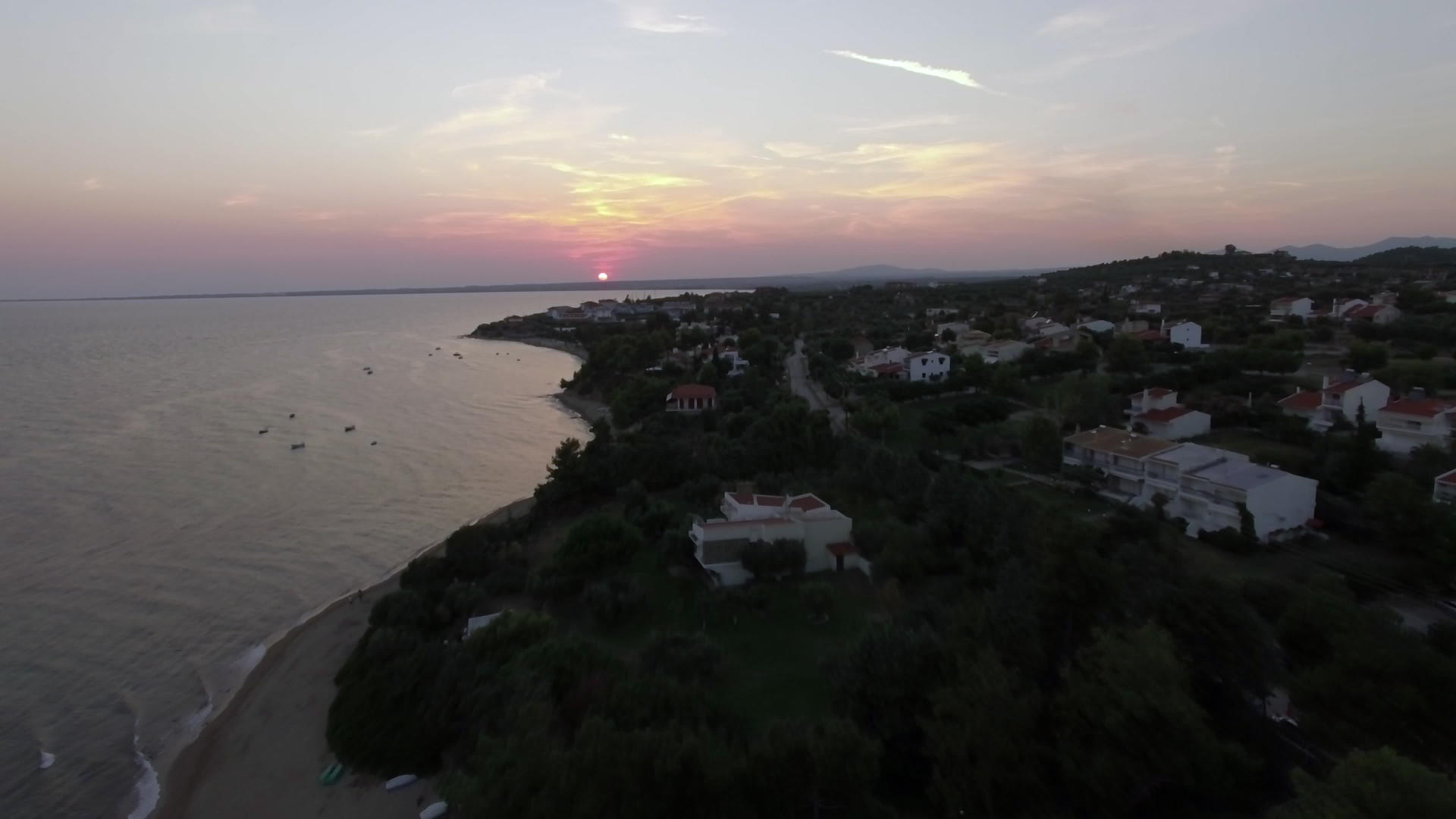 日落时Trikorfo空中观察海滩视频的预览图