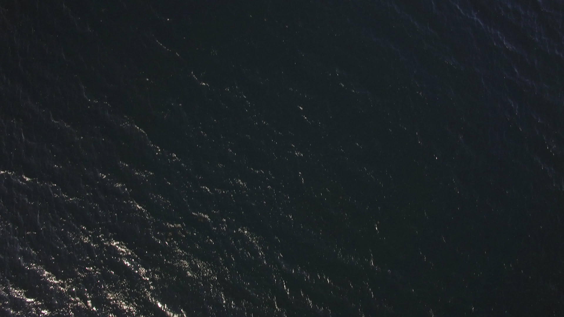 深蓝海空中视频的预览图