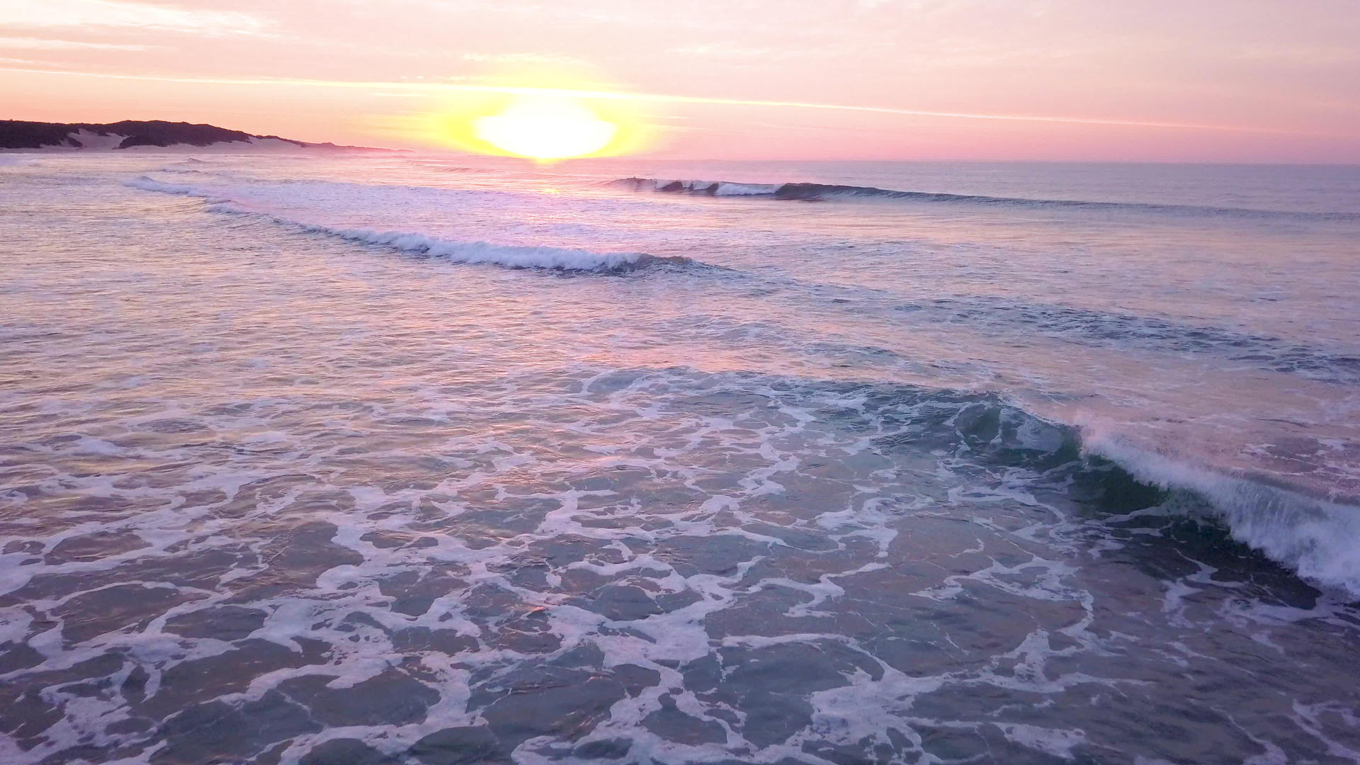 海边上的日出视频的预览图