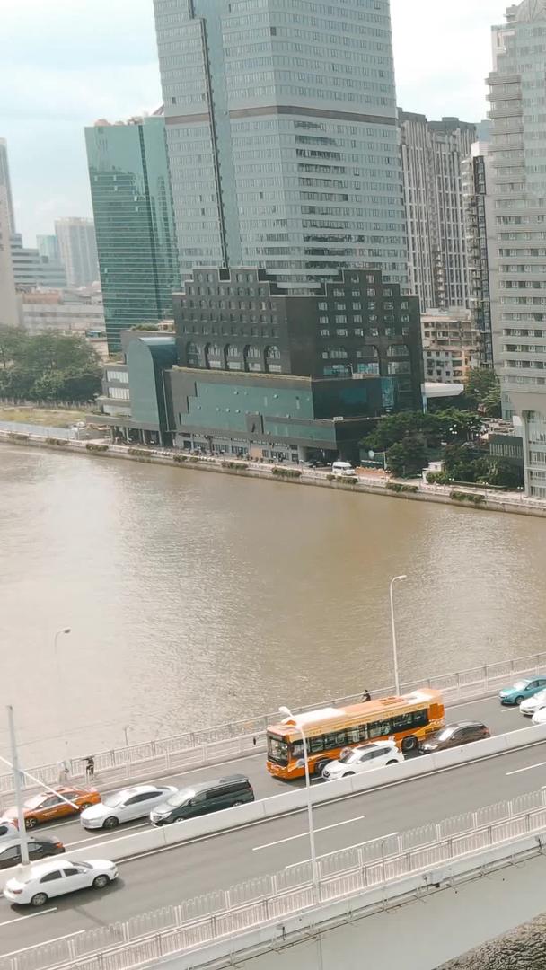 广州江湾大桥城市高清航拍交通建筑视频的预览图
