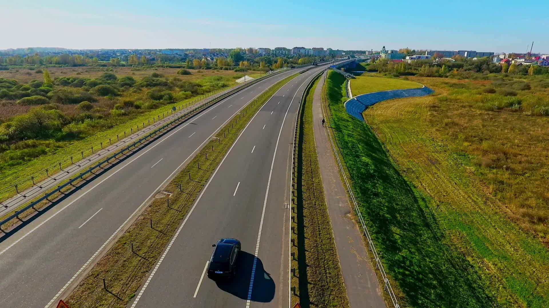 检查高速公路地貌视频的预览图