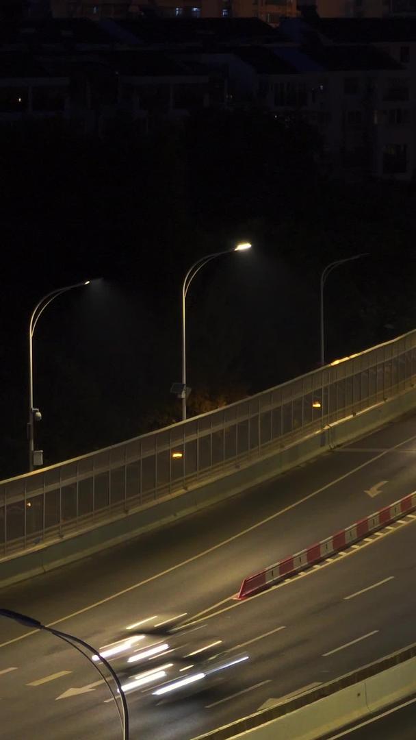 城市高架桥道路交通夜景车流街景素材视频的预览图
