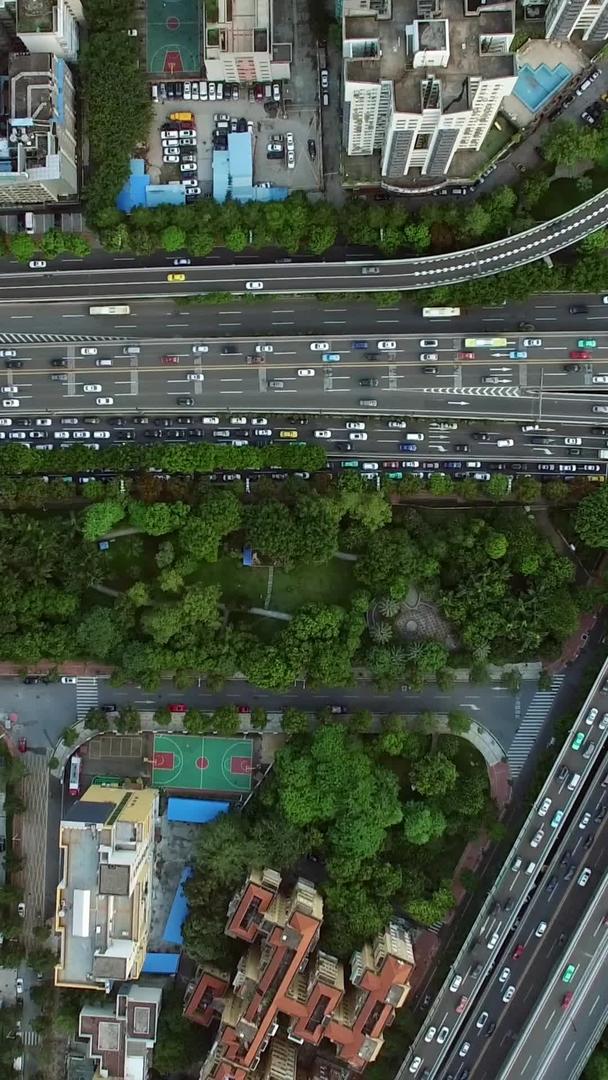 广州立体交通垂直航拍视频的预览图