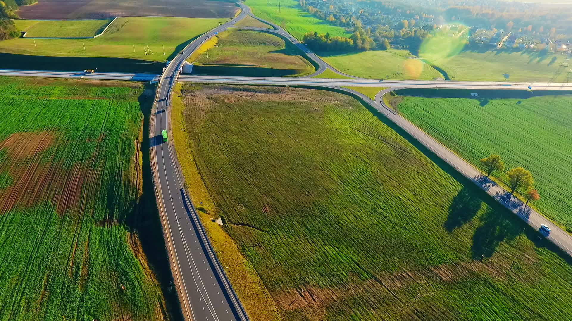 空中高速公路最视线横越公路空中视线公路过境视频的预览图