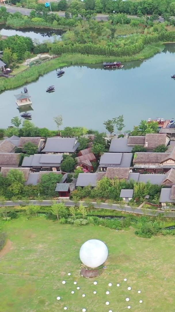 江苏省无锡拈花湾小镇夏季风景航拍视频视频的预览图