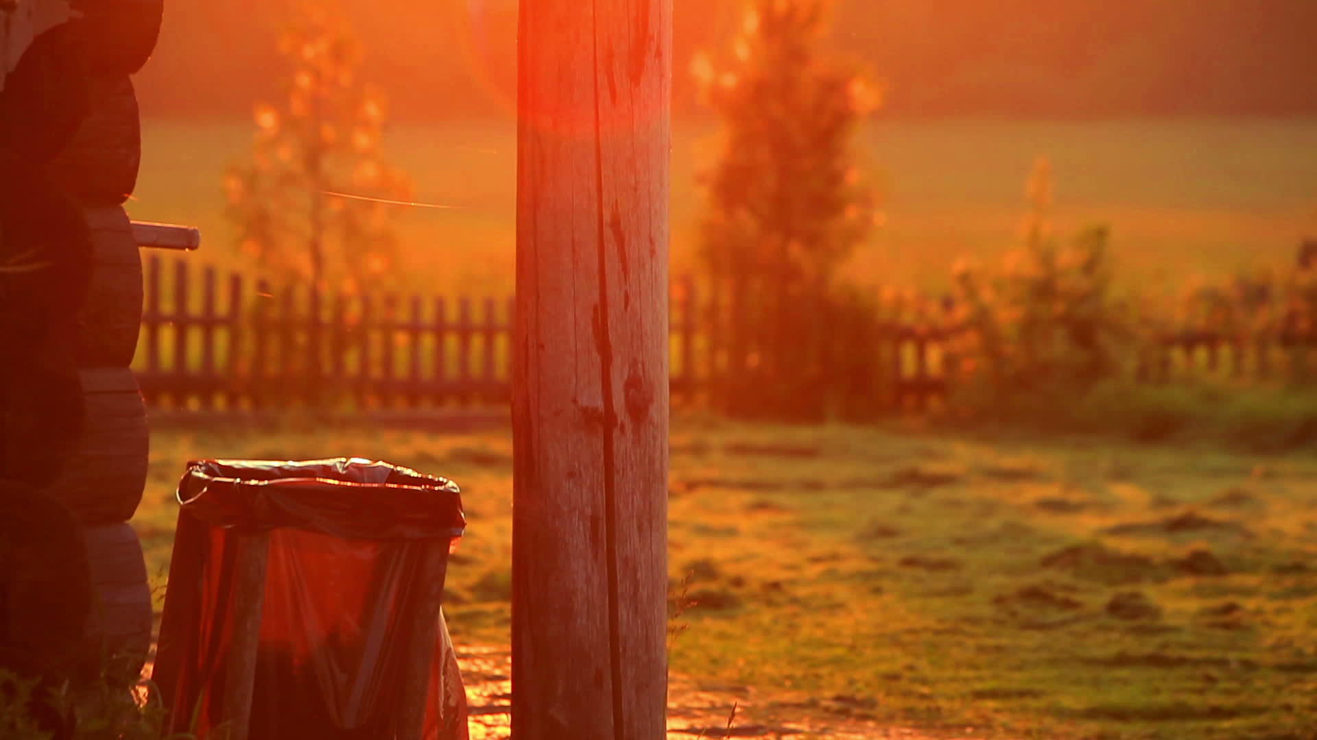 美丽的圣敦乡村别墅乡村景观晨曦视频的预览图