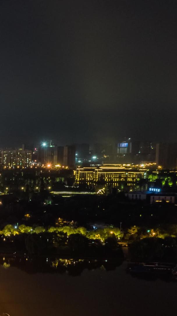 西安广运大桥东三环夜景航拍延迟5k视频的预览图