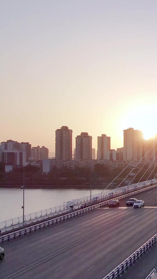 航拍柳州城市落日余晖视频的预览图