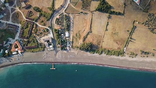 空中俯视图Ekincik土耳其国家的安静海滩Koycegiz视频的预览图