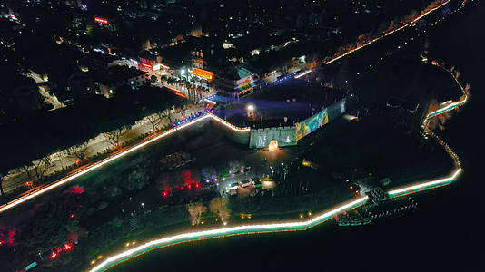 4K湖北荆州古城4A景区城市地标夜景灯光秀航拍视频的预览图