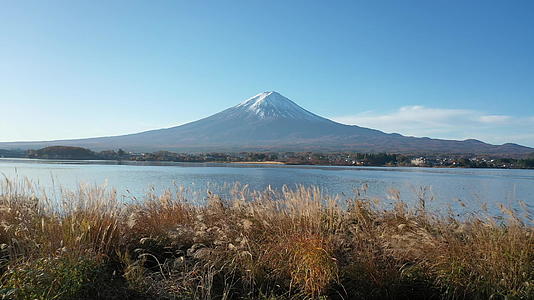 清晨在川口湖fuji山Japan视频的预览图