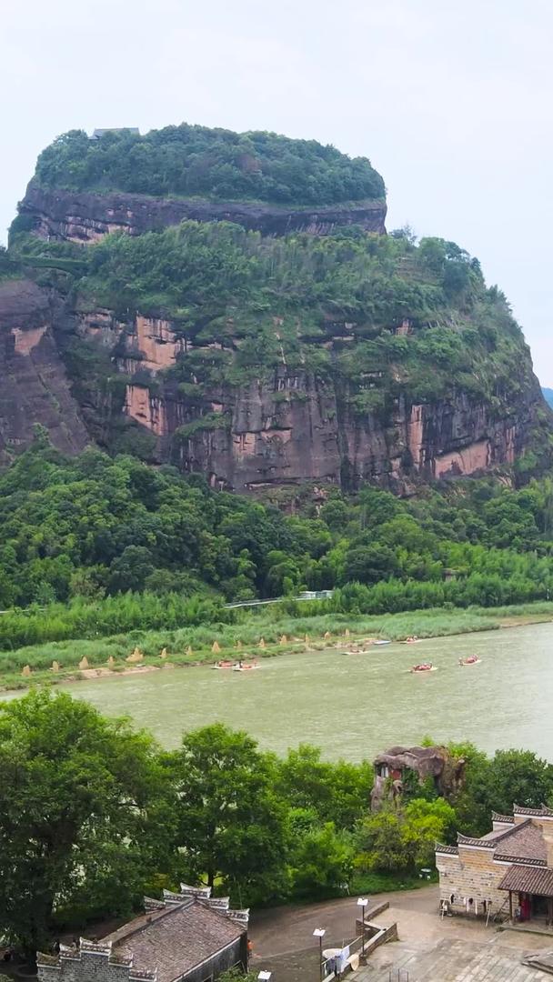 龙虎山5A景区丹霞地貌沿河航拍视频的预览图