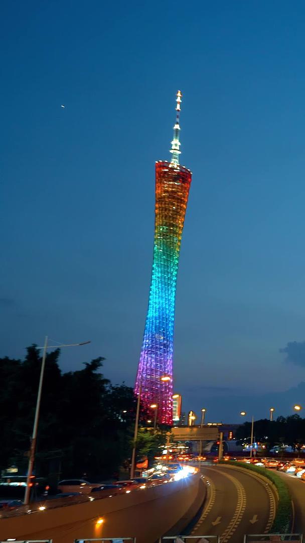 广州珠江新城CBD蓝调城市夜景视频的预览图