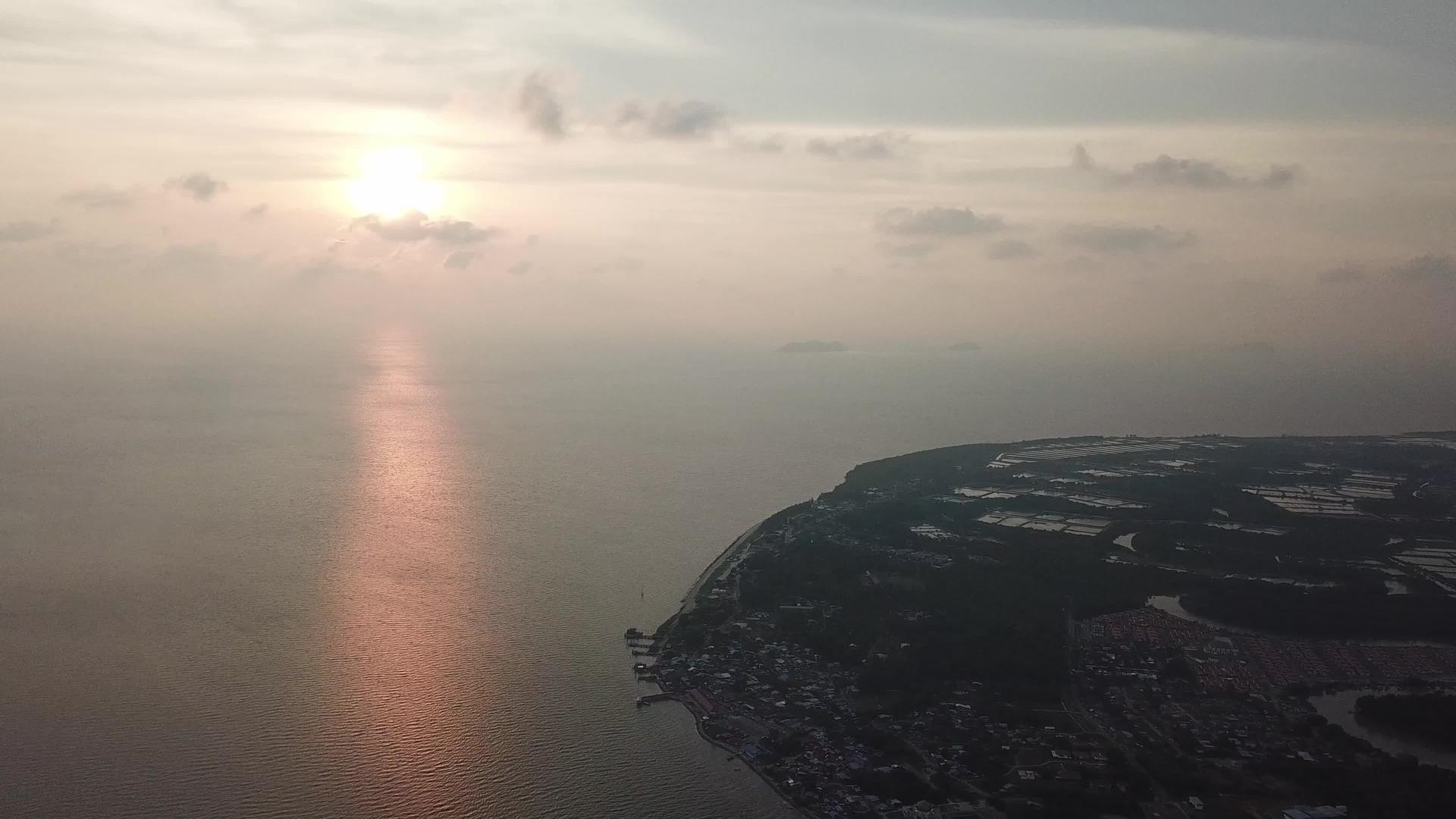 查看Tanjungdawai镇的空中视频的预览图
