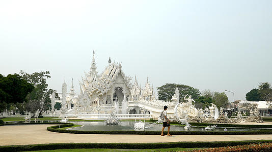 泰国清莱地标白庙实拍合集4K视频的预览图