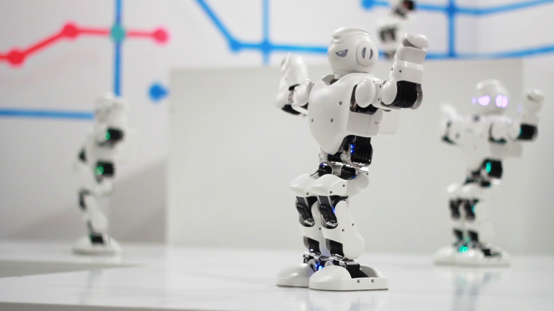 人机舞蹈可爱机器人舞蹈智能机器人技术视频的预览图