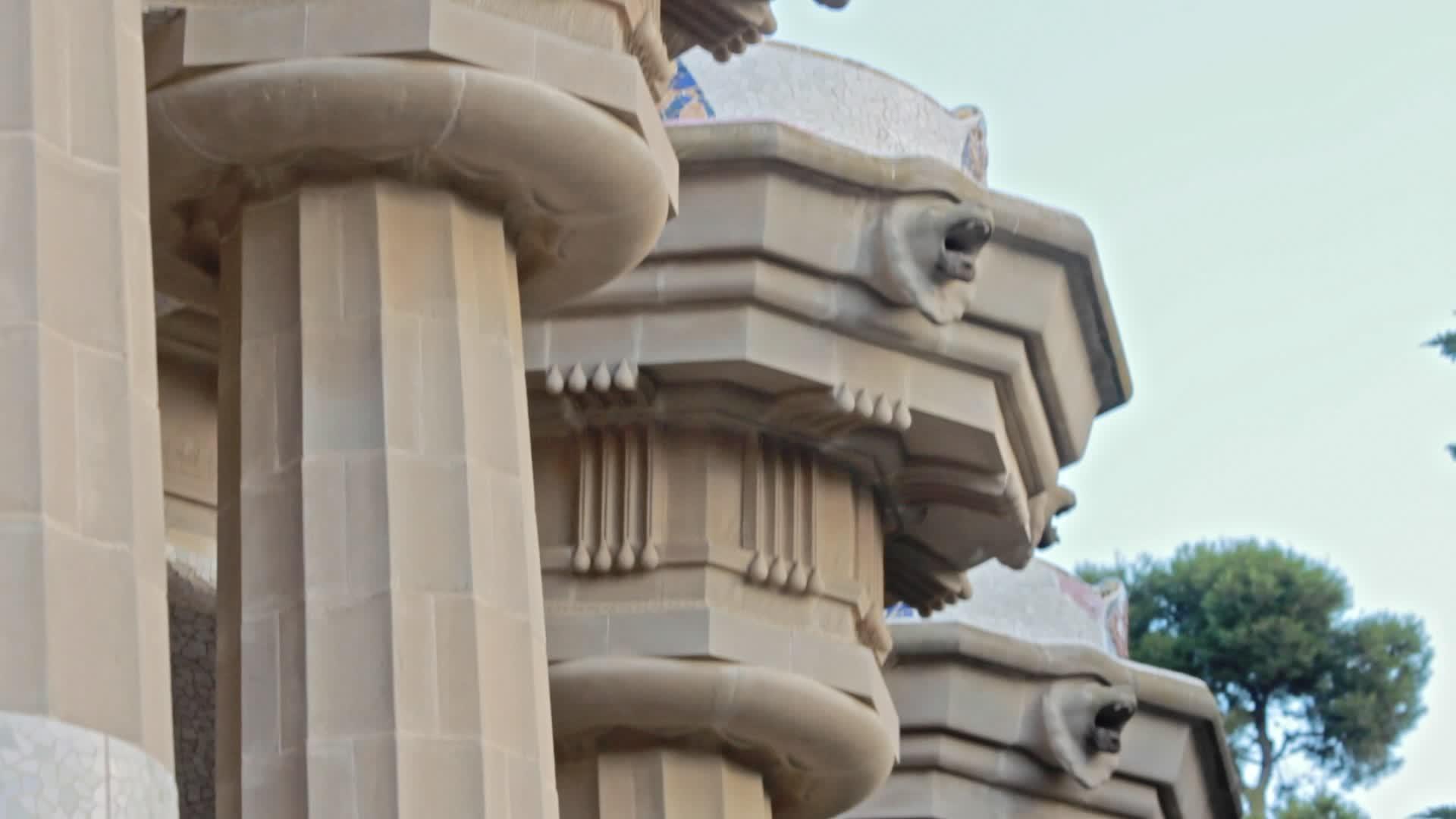 专栏建筑和巴塞罗那公园外墙历史纪念碑视频的预览图