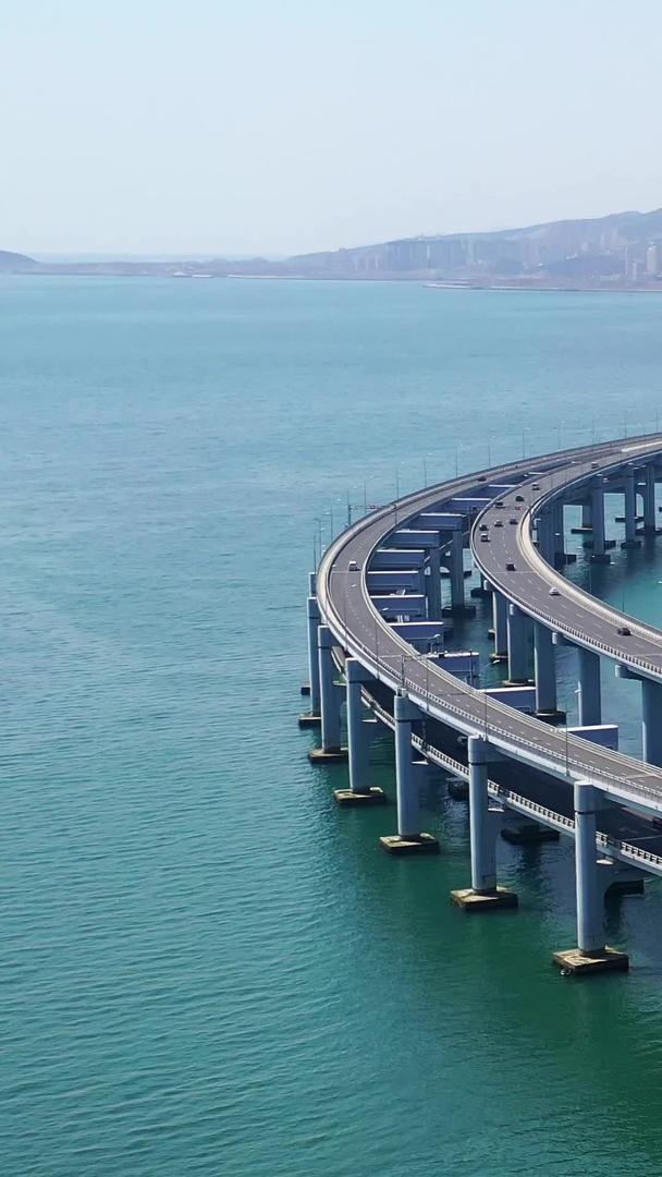 大连星海湾大桥航拍视频视频的预览图