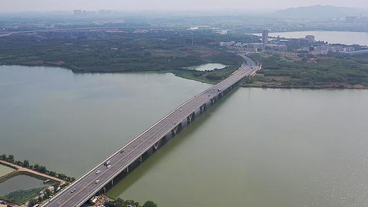 武汉藏龙桥自然风光4K视频视频的预览图