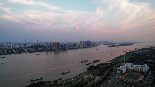 4K航拍长江风景晚霞南京长江江北全景视频的预览图