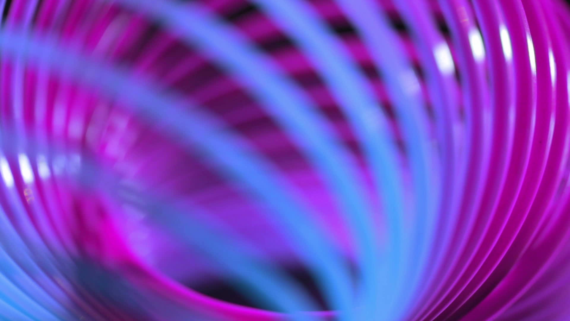紫色和蓝色螺旋背景视频的预览图